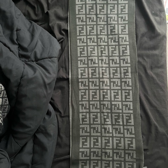 Fendi - Picture 5 of 5